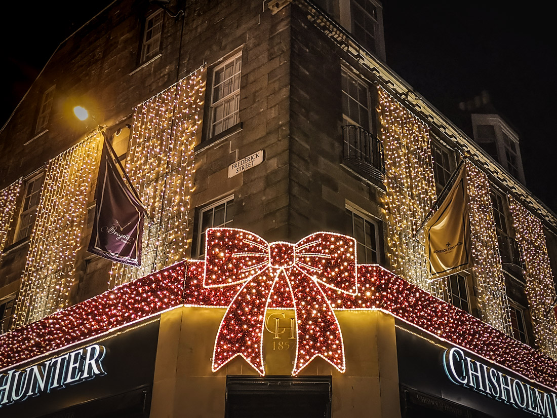 Christmas Bow Princes Street Shop Edinburgh Winter