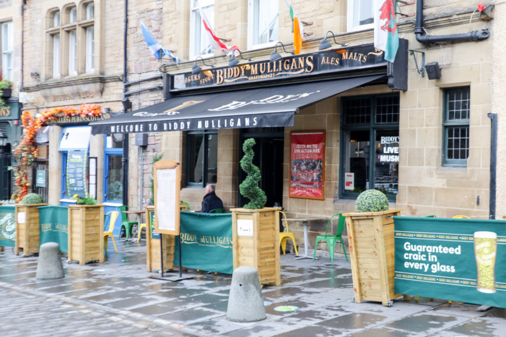 28 Best Edinburgh Old Town Restaurants For Every Budget