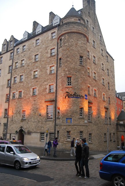 Radisson Blu Edinburgh: Royal Mile Hotel with Pool