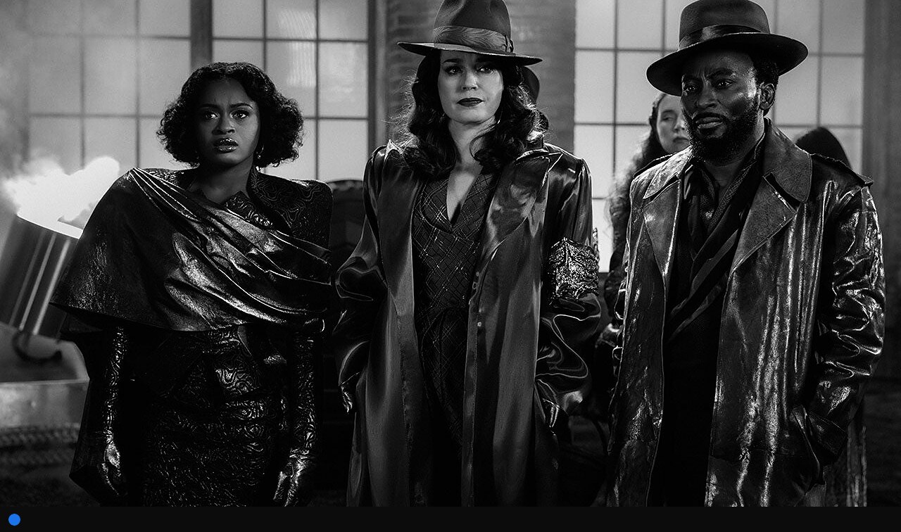 Uhura, Una and M'Benga on Mat'aar XII