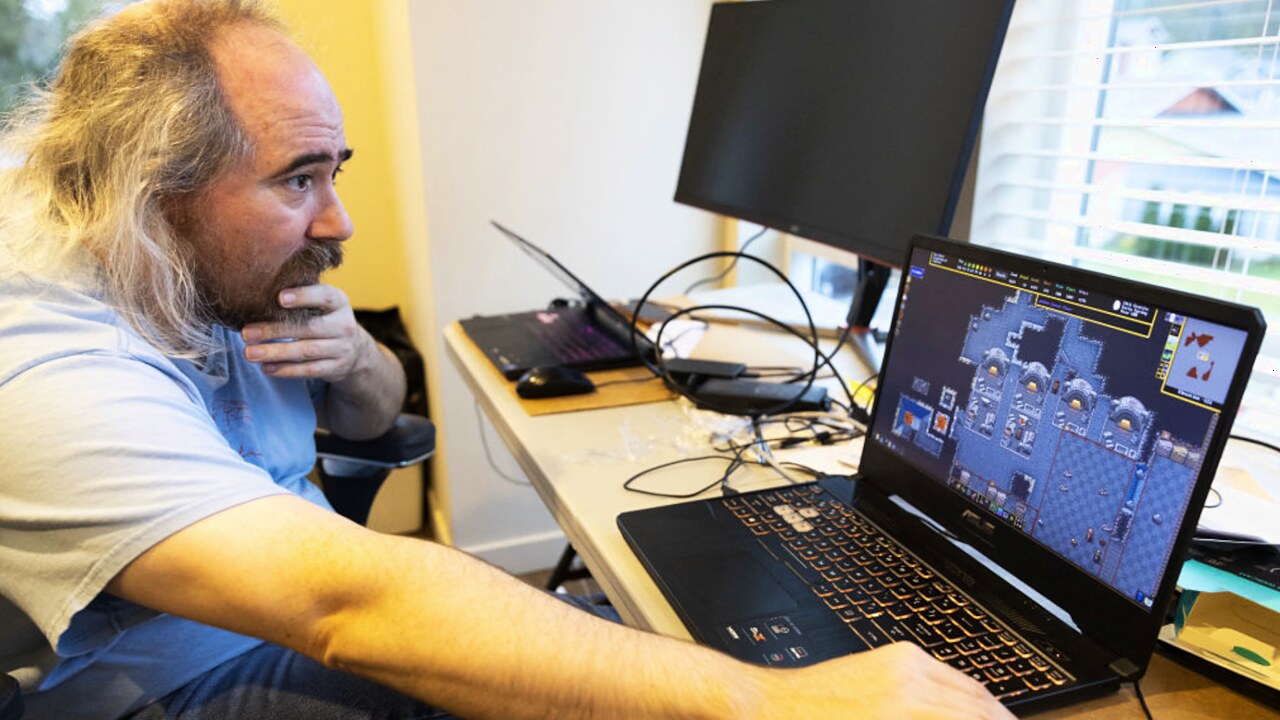 Maker van Dwarf Fortress sloopt de game-industrie: ‘Iedereen raakt zijn verstand kwijt door AI’